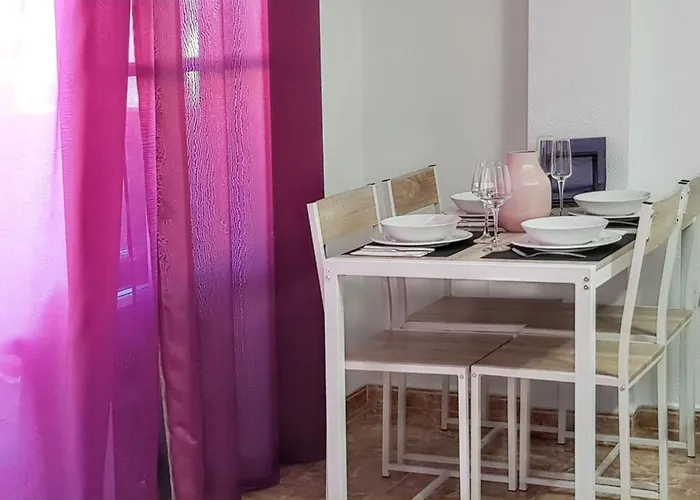 Bright In - 65 M² - Terrace 아파트 *