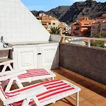 Coastal Terrace Apartment: 2br With Wi-fi Near * Puerto de Santiago (Tenerife)