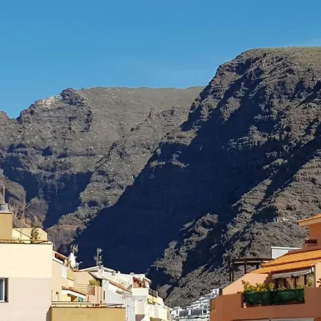 Bright In - 65 M² - Terrace Apartment Puerto de Santiago (Tenerife)